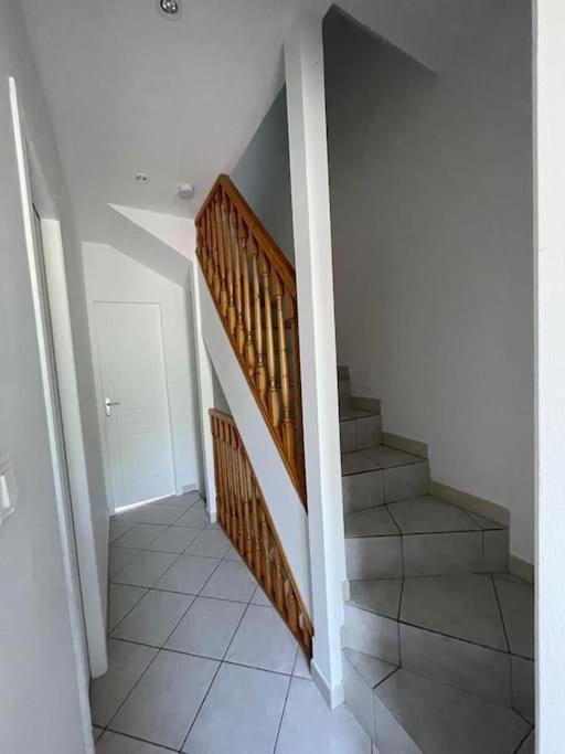 Maison Lumineuse Villemoustaussou Exteriér fotografie