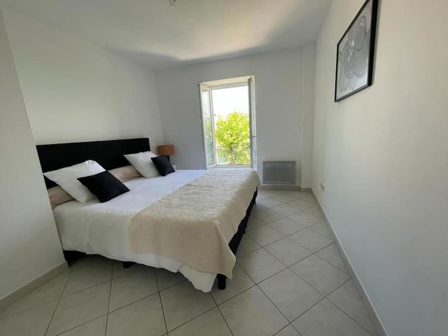 Maison Lumineuse Villemoustaussou Exteriér fotografie